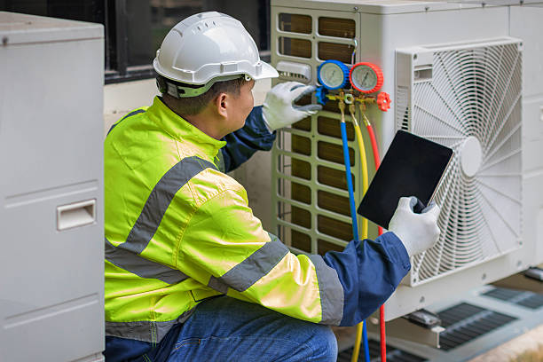 Professional Hvac technician working in Schwertner, TX
